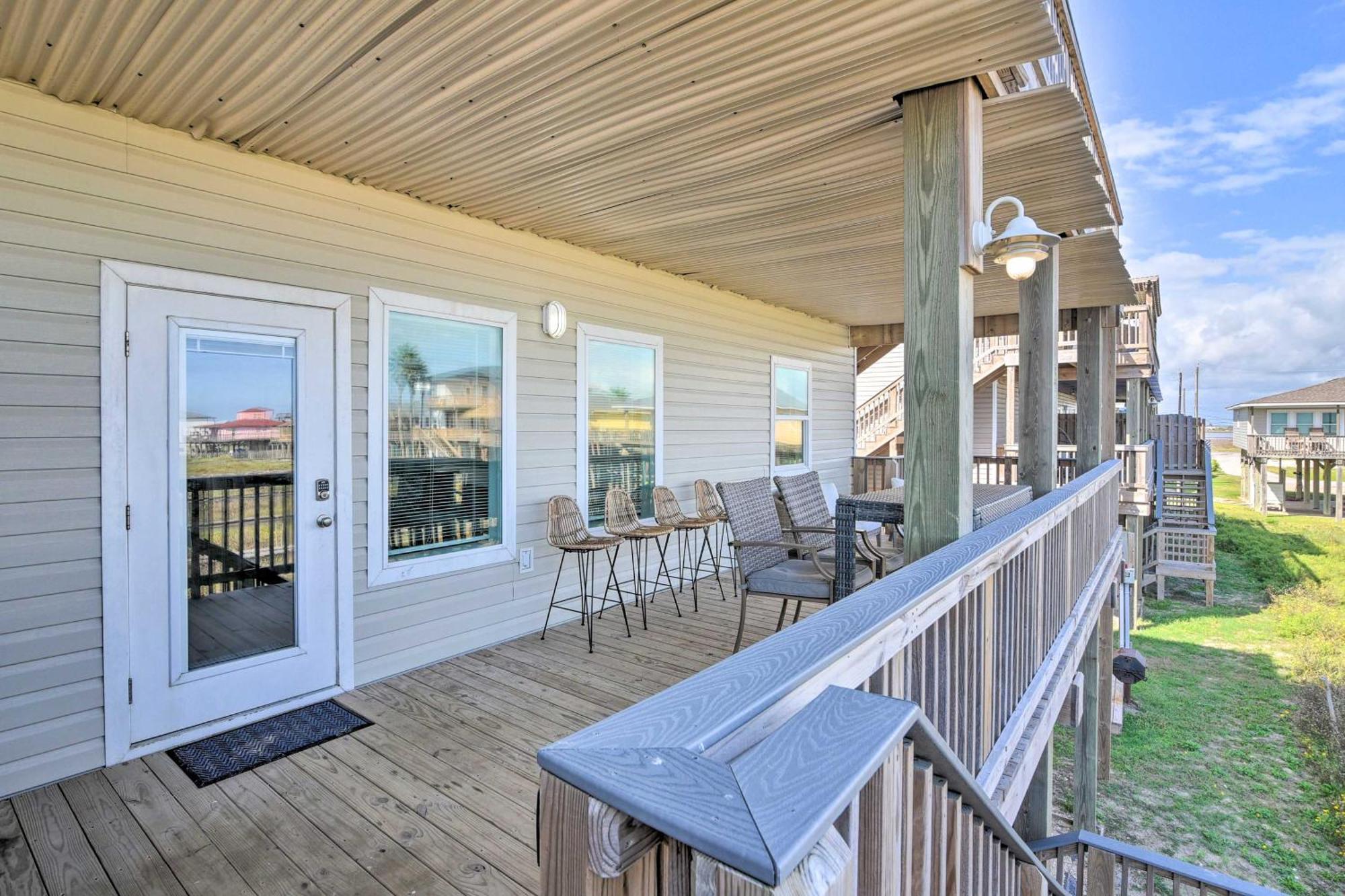 Surfside Beach Retreat With Deck And Ocean Views Zewnętrze zdjęcie